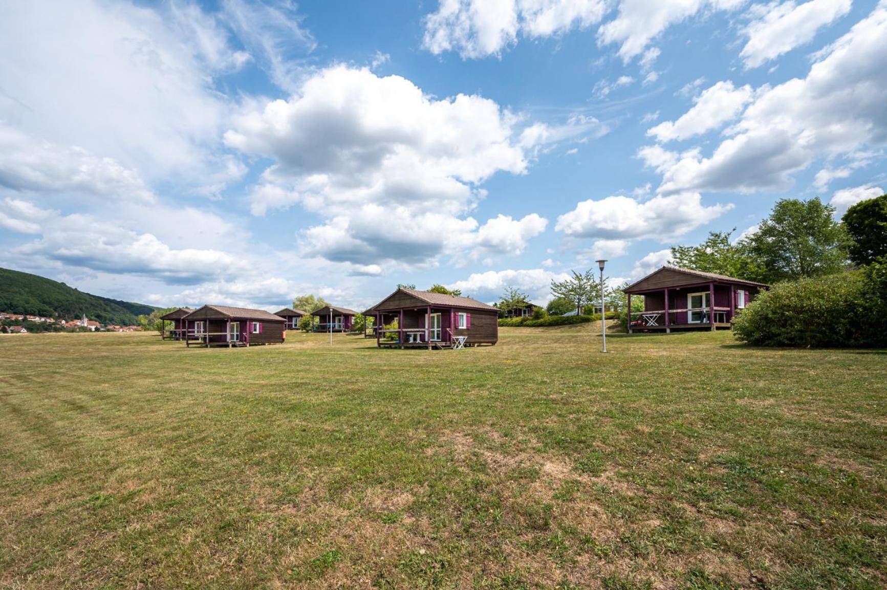 Camping Les Vosges Du Nord Oberbronn Exterior photo